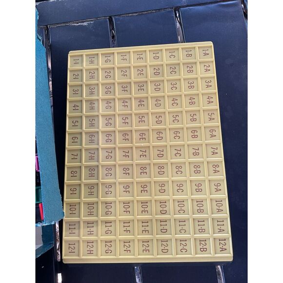 Vintage Acquire Board Game - Picture 5 of 6